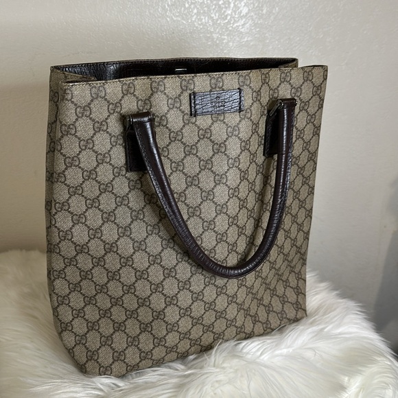 💯Authentic Gucci Tote Handbag🍀 - Picture 3 of 17